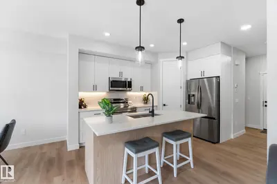Interior photo 2 of 18 Grayson GR