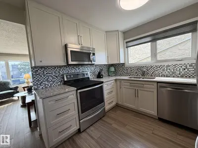 Interior photo 4 of 9848 151 ST NW
