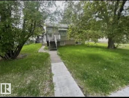 10006 152 ST NW NW, Edmonton - $489,000