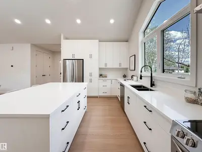 Interior photo 4 of 12342 131 ST NW
