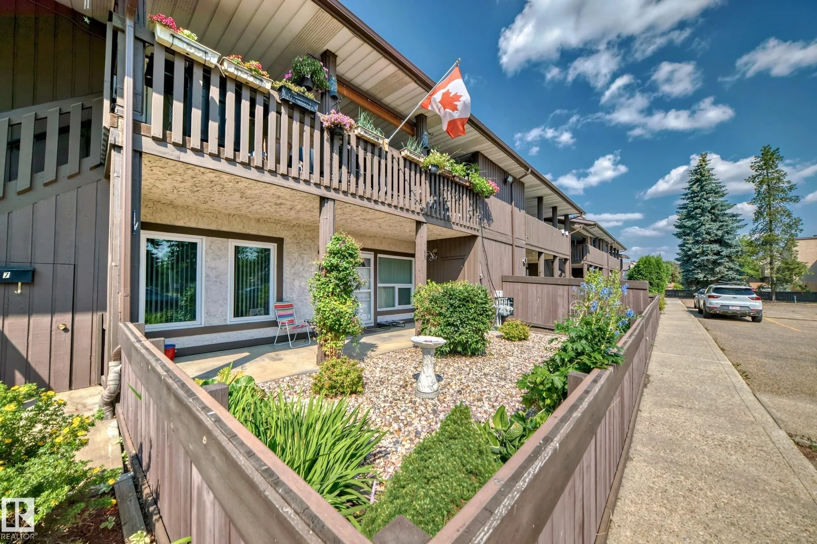 106 SURREY GARDENS GD NW, Edmonton - 2 bedroom Carriage for sale