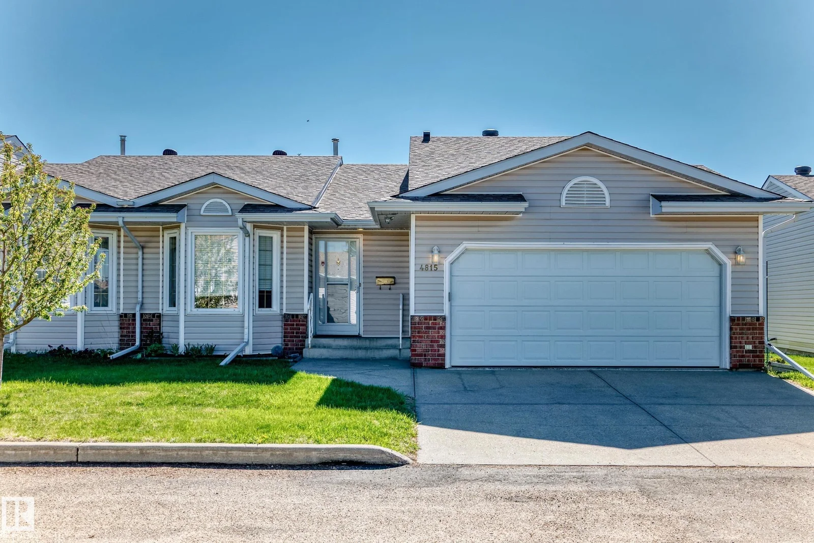 4815 32 AV NW, Edmonton - 2 bedroom Duplex for sale
