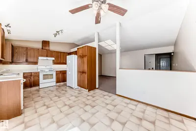 Interior photo 2 of 4815 32 AV NW