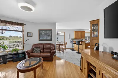 Interior photo 4 of 26 52304 RGE RD 233