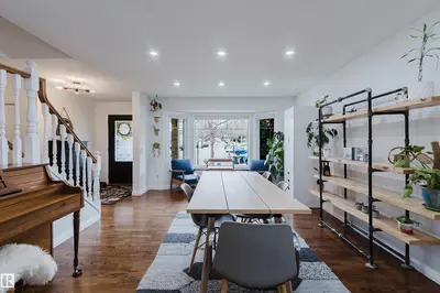 Interior photo 2 of 18 HUNTER CT