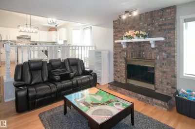Interior photo 4 of 4005 40 ST