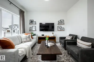 Interior photo 2 of 107 Wynn RD