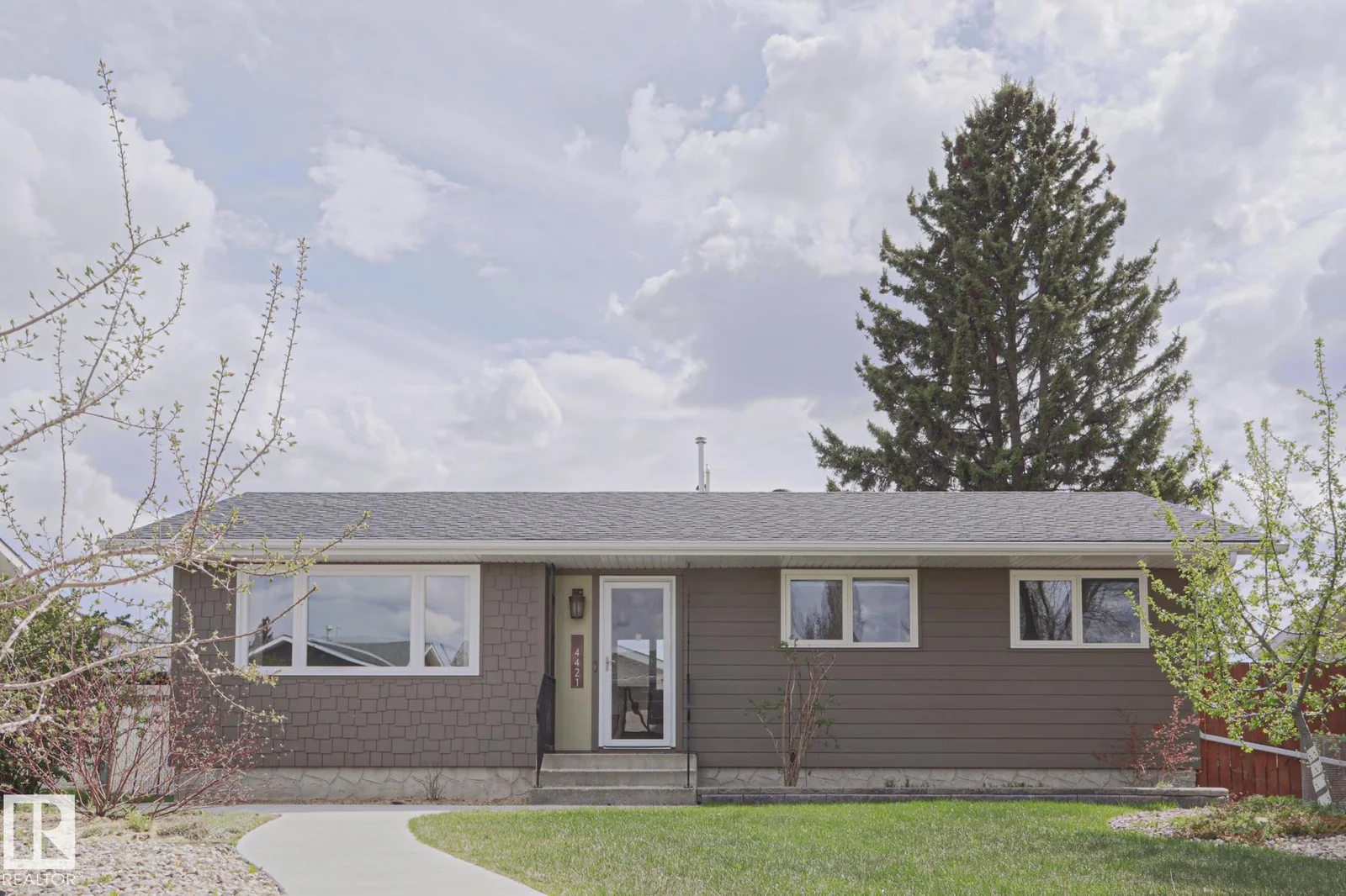 4421 43 Avenue, Leduc - 4 bedroom Detached Single Family for sale