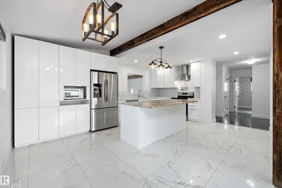 Interior photo 2 of 11525 37A AV NW NW