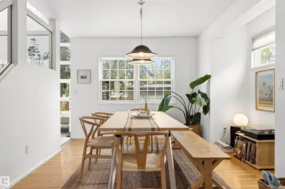 Interior photo 4 of 11415 73 AV NW