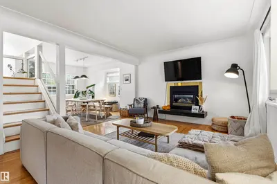 Interior photo 2 of 11415 73 AV NW