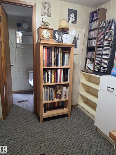 Interior photo 4 of 4512 45 AV
