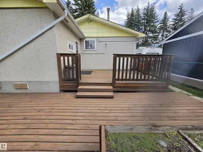 Interior photo 1 of 4512 45 AV