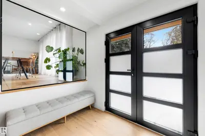 Interior photo 3 of 59 BEACON CR