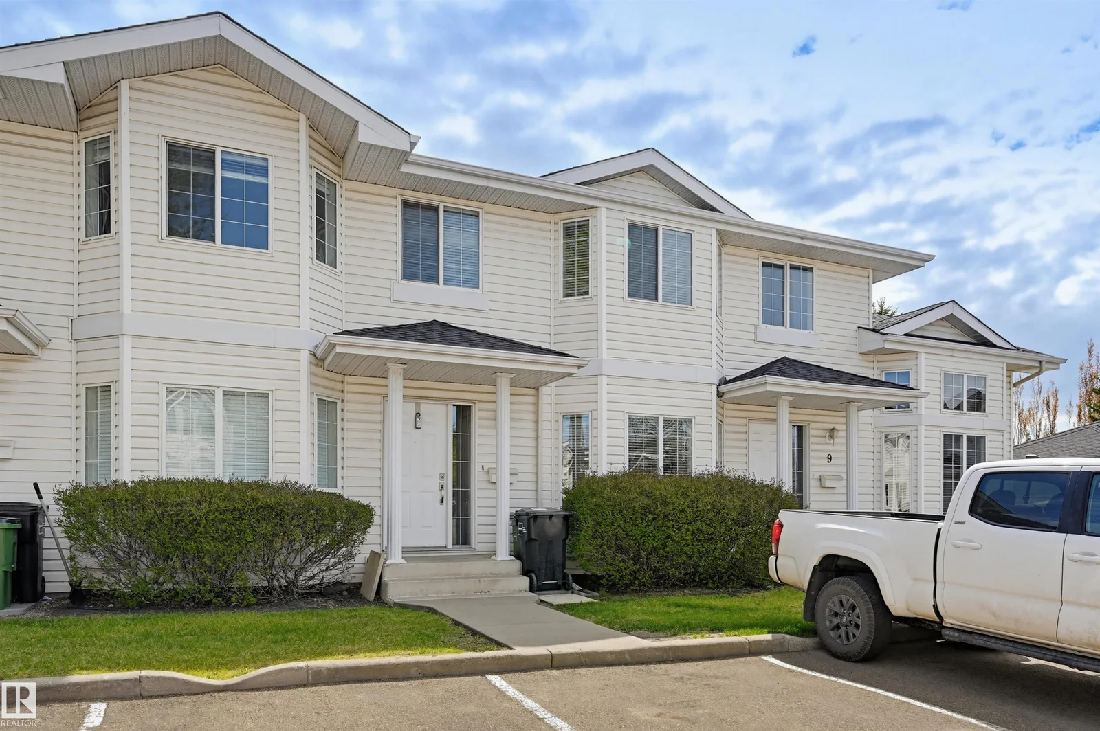 #11 3380 28A AV NW NW, Edmonton - 3 bedroom Townhouse for sale