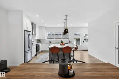 Interior photo 4 of 6127 CARR RD NW
