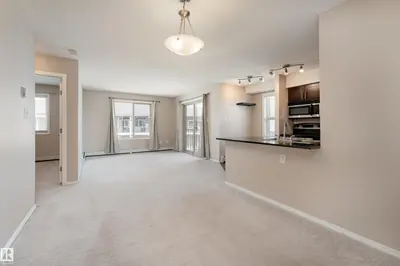 Interior photo 3 of 