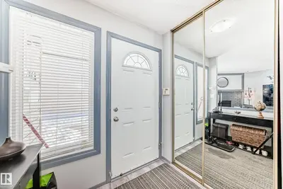 Interior photo 1 of 214A WARWICK RD NW