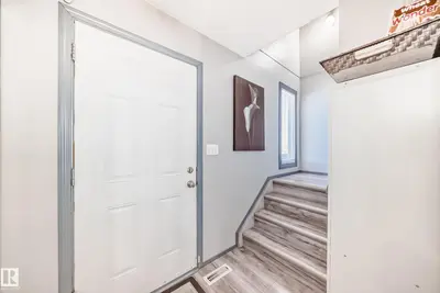 Interior photo 3 of 214A WARWICK RD NW