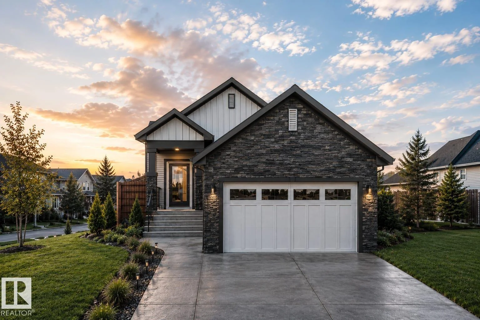 213 EDGEMONT GR NW, Edmonton - 4 bedroom Detached Single Family for sale