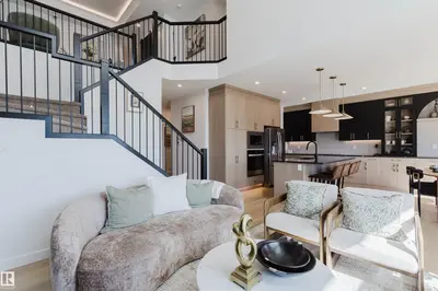 Interior photo 3 of 211 EDGEMONT GR NW