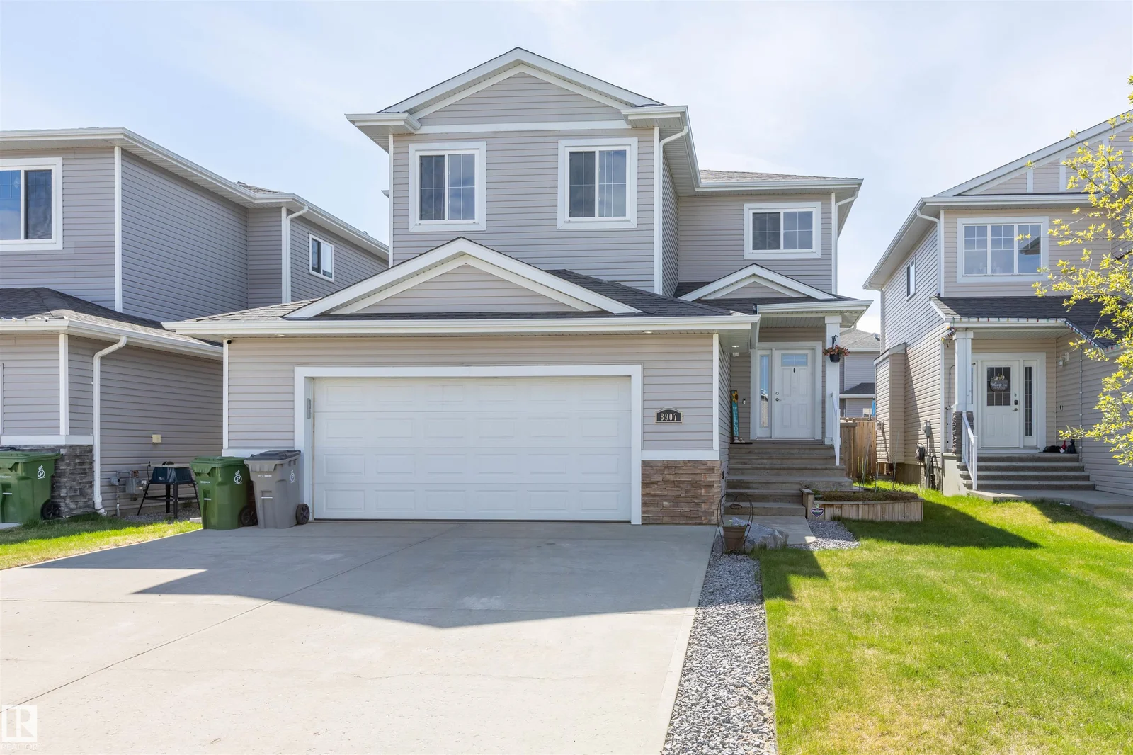 8907 97A AV, Morinville - 5 bedroom Detached Single Family for sale