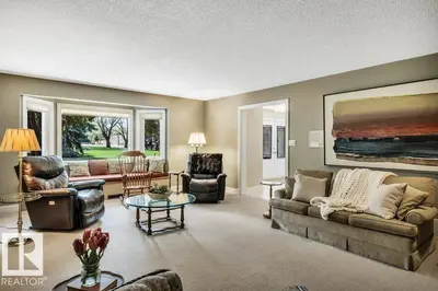 Interior photo 4 of 260 Windermere DR NW