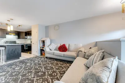Interior photo 3 of #30 3305 ORCHARDS LI SW