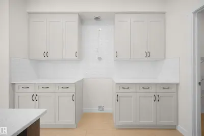 Interior photo 4 of 6331 175 AV NW