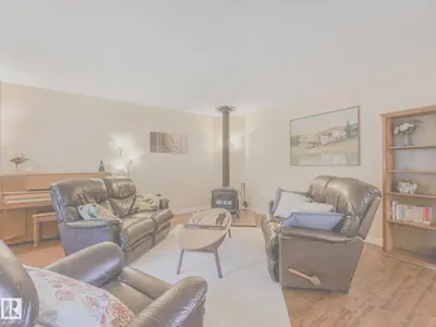 Interior photo 3 of 51026 RGE ROAD 20