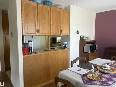 Interior photo 4 of 5212 50 ST