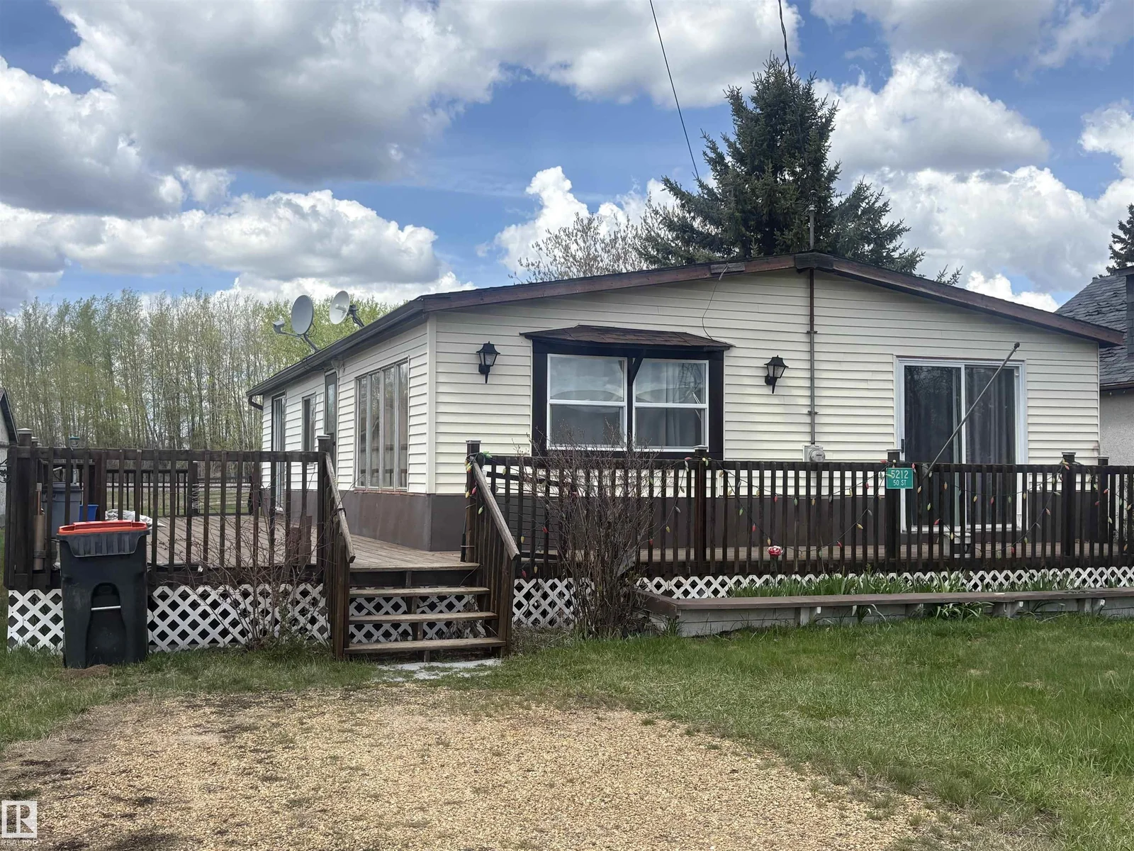 5212 50 ST, Newbrook - 3 bedroom Detached Single Family for sale