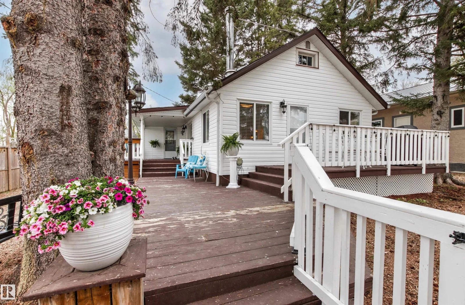 213 2nd ST, Rural Lac Ste. Anne County - 2 bedroom Detached Single Family for sale