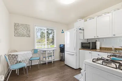 Interior photo 3 of 213 2nd ST