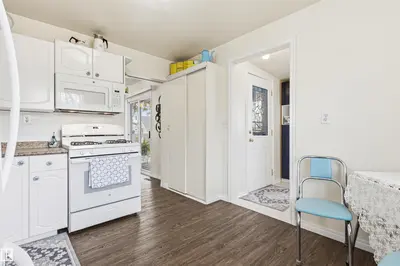 Interior photo 4 of 213 2nd ST