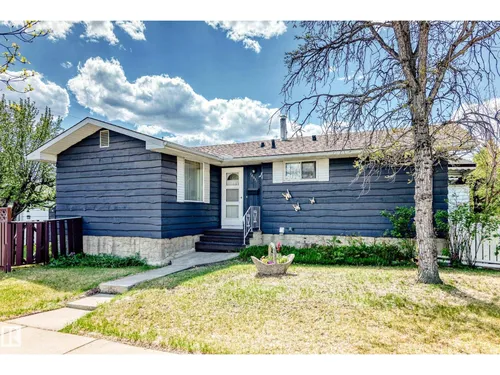 16331 109 AV NW, Edmonton - $395,000