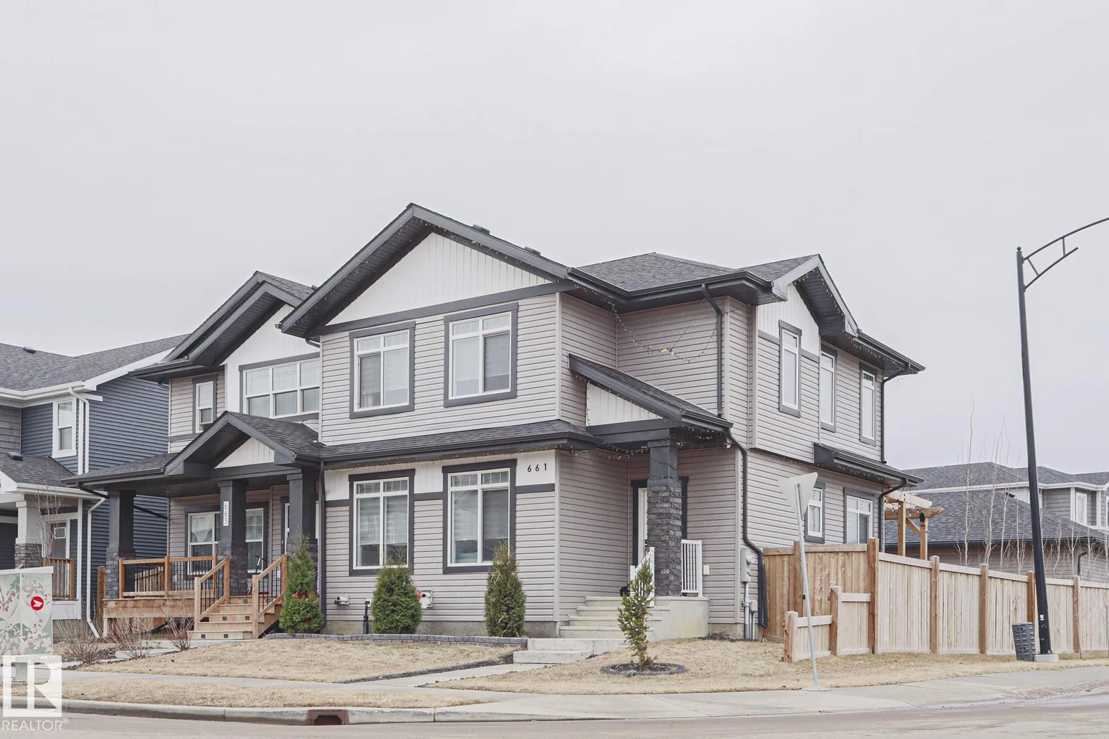 661 LEWIS GREENS DR NW, Edmonton - 3 bedroom Duplex for sale