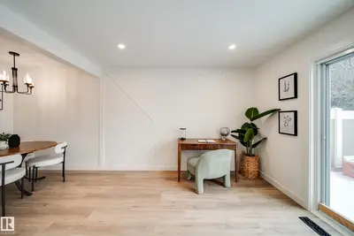 Interior photo 3 of 125 WOODBOROUGH WY NW