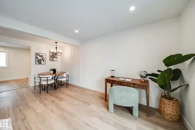 Interior photo 4 of 125 WOODBOROUGH WY NW