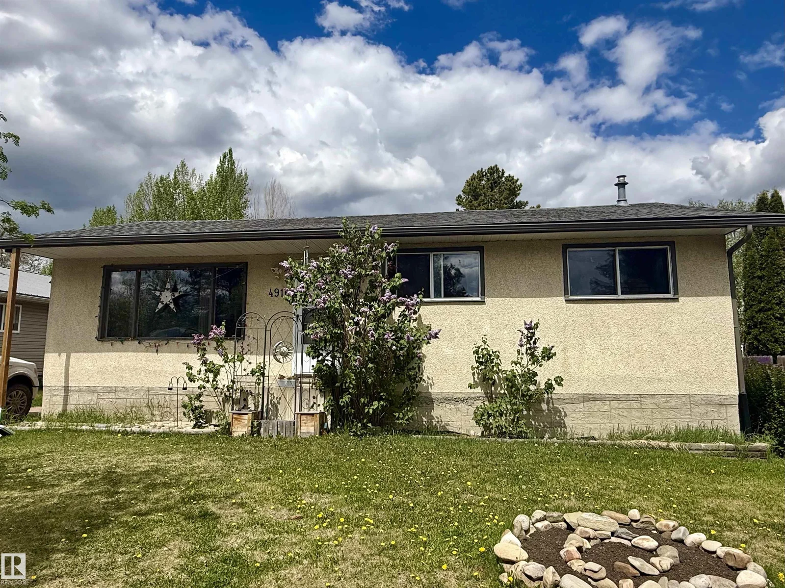 4916 54A AV, Drayton Valley - 4 bedroom Detached Single Family for sale