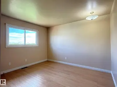 Interior photo 3 of 4608 52 AV