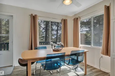 Interior photo 2 of 305 3 St