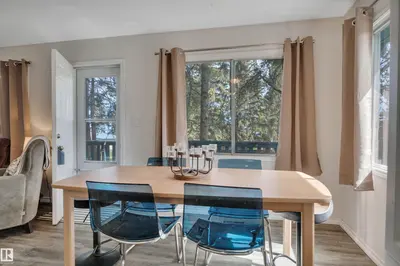 Interior photo 3 of 305 3 St