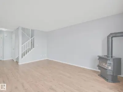 Interior photo 3 of 6424 1A AV SW