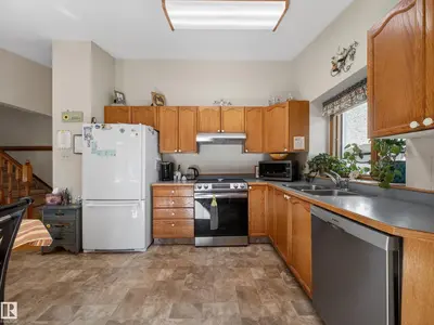 Interior photo 4 of 5515 45 ST