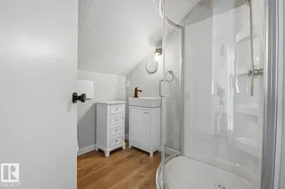 Interior photo 4 of 10217 155 ST NW