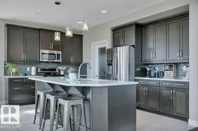 Interior photo 2 of 69 SELKIRK PL