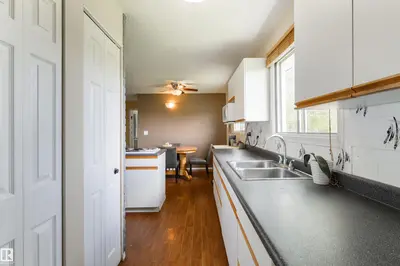 Interior photo 4 of 53031 RGE ROAD 43