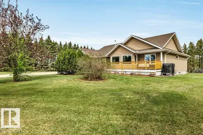 Interior photo 1 of 263018 TWP RD 464