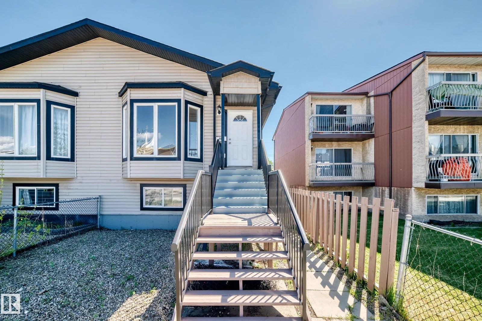9825 156 ST NW, Edmonton - 5 bedroom Duplex for sale